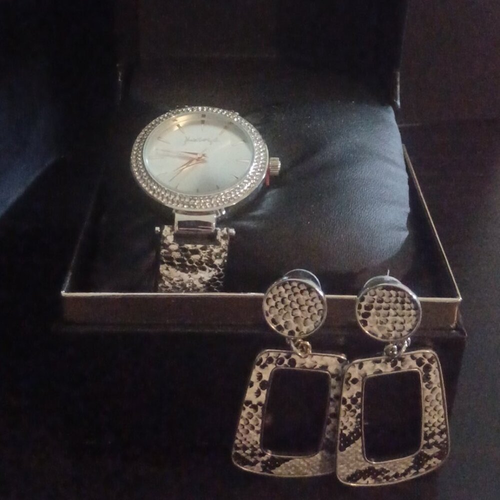 Kendall and Kylie Watch Snake Skin Pattern and matching dangle earrings